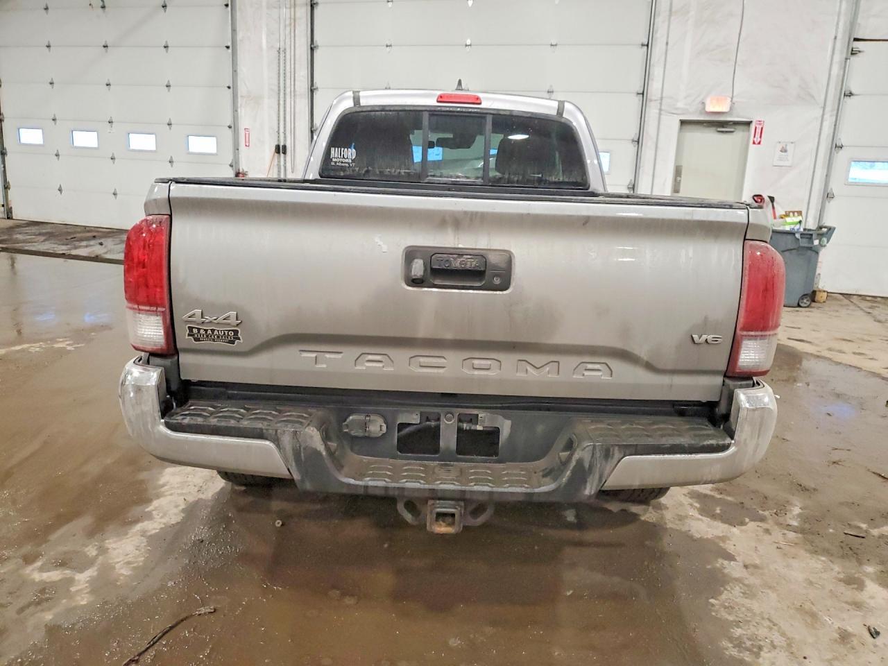 2018 Toyota Tacoma Sr5 V6 - Image 6