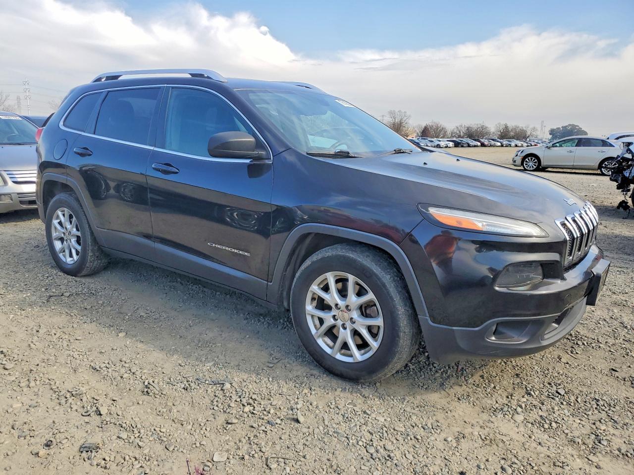 2015 Jeep Cherokee Latitude - Image 4
