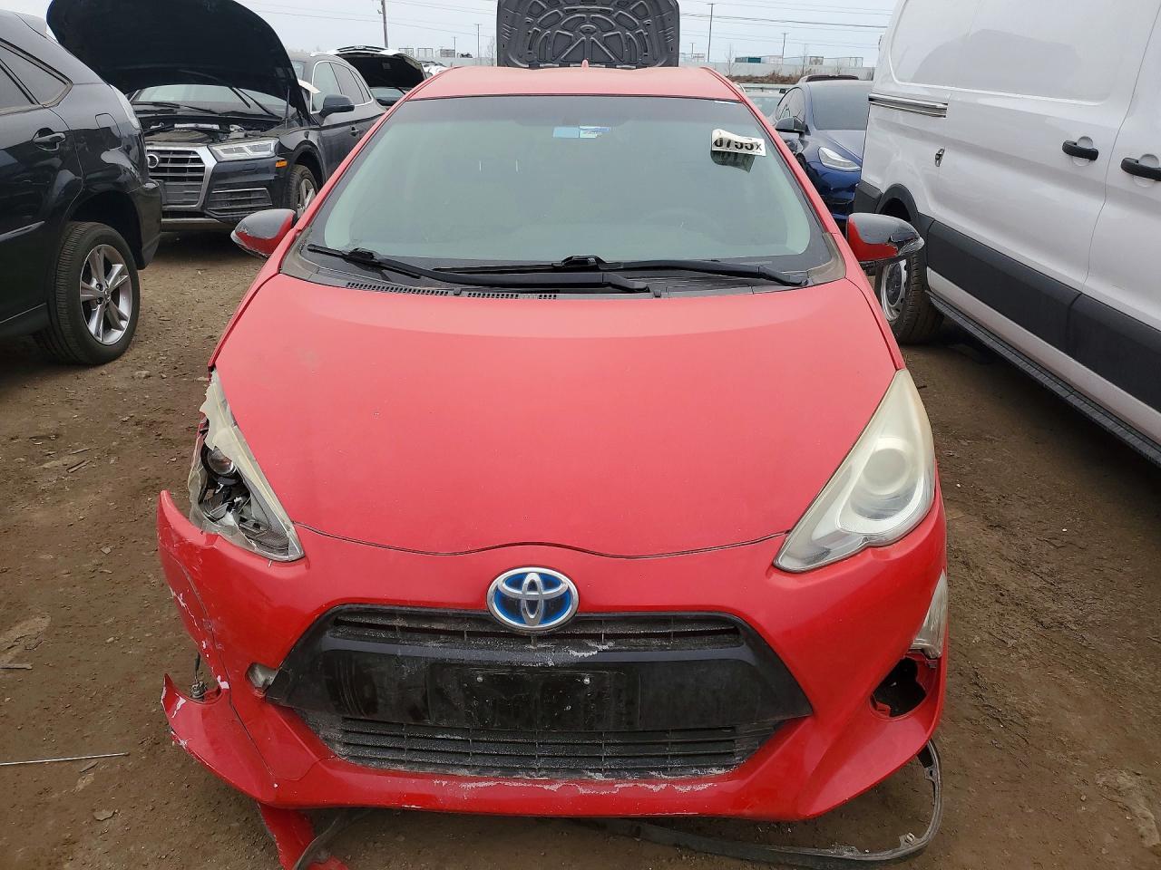 2015 Toyota Prius C - Фото 5