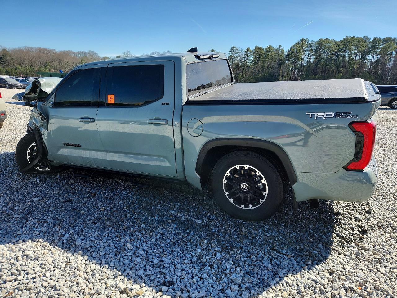 2022 Toyota Tundra Sr5 - Image 2