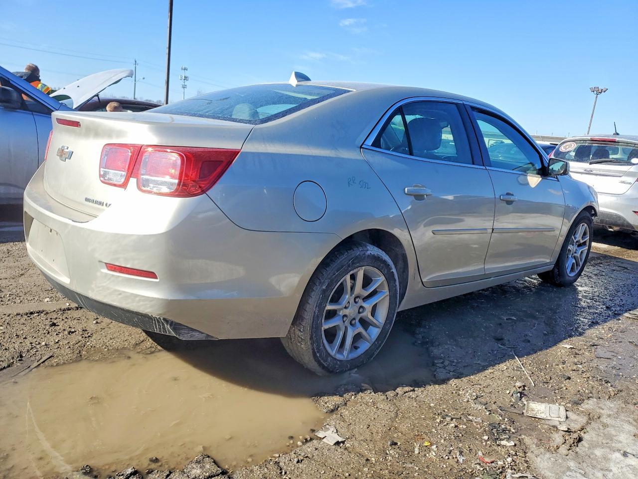 2013 Chevrolet Malibu 1Lt - Image 3