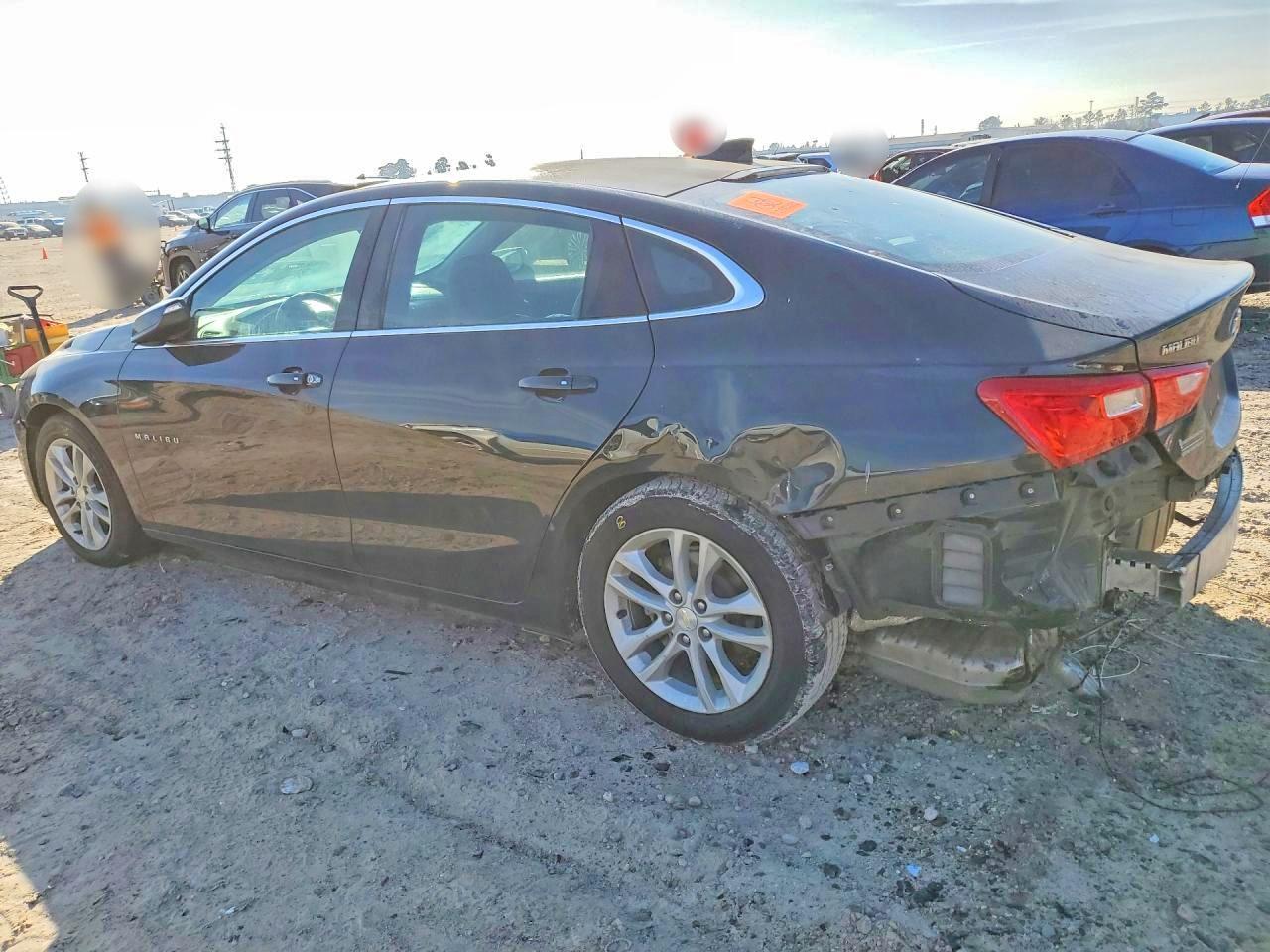 2017 Chevrolet Malibu Lt - Фото 2