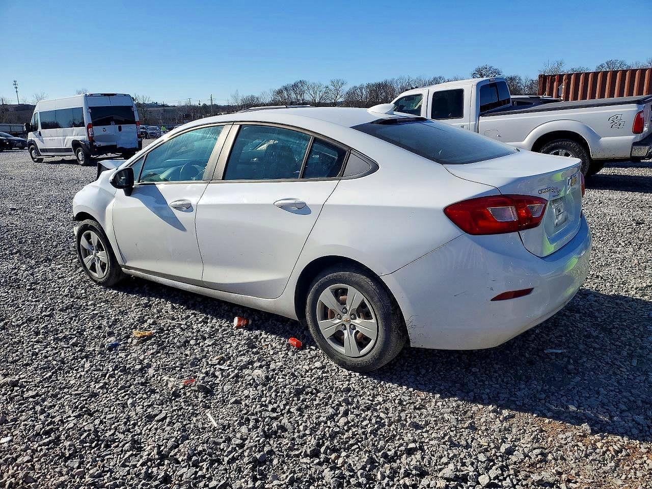 2017 Chevrolet Cruze 4D - Фото 2