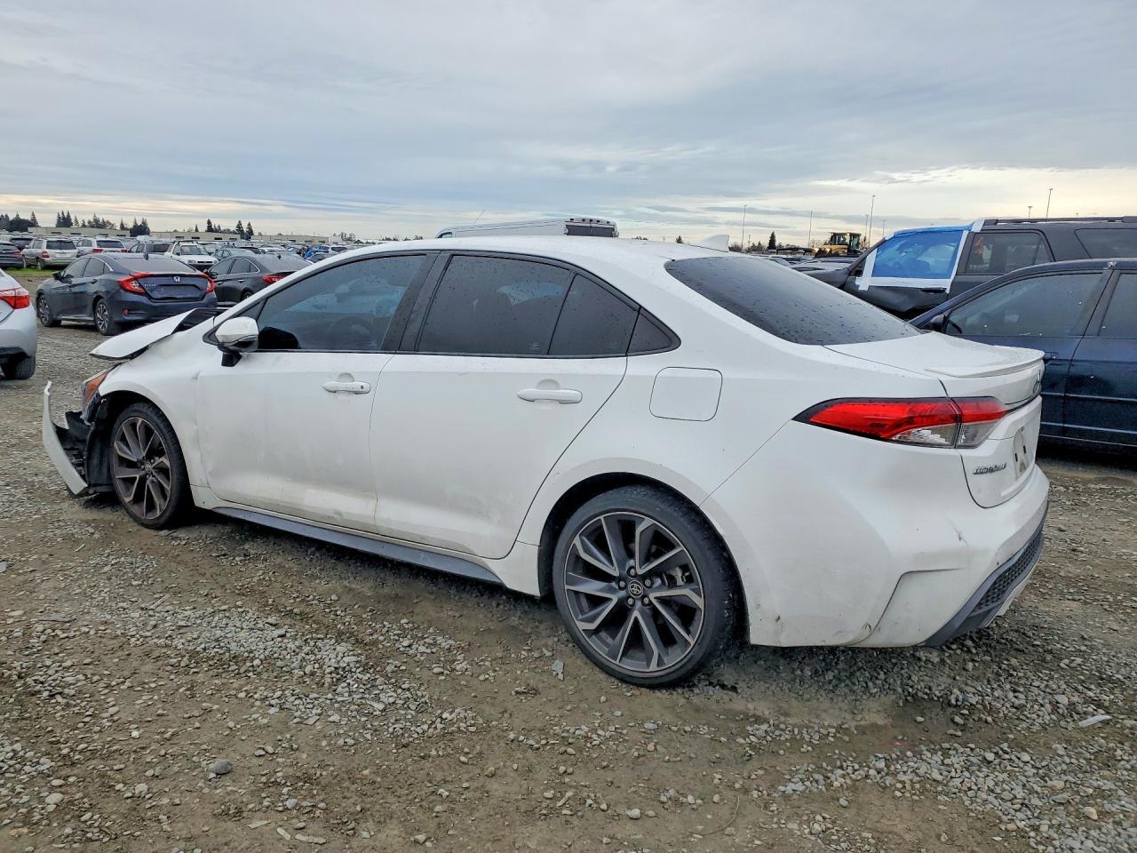2021 Toyota Corolla Se - Фото 2