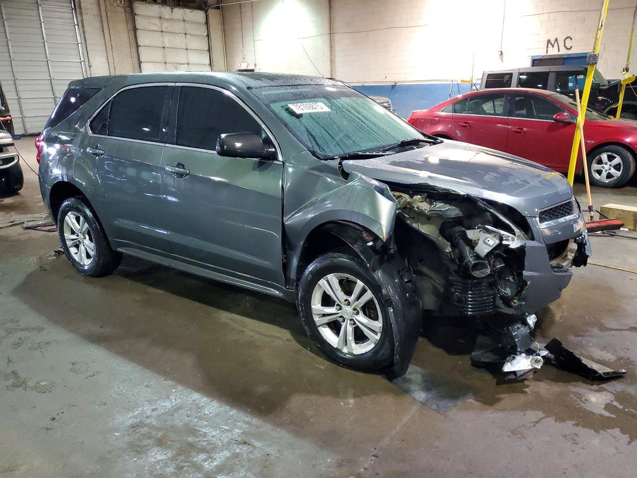 2013 Chevrolet Equinox Ls - Image 4