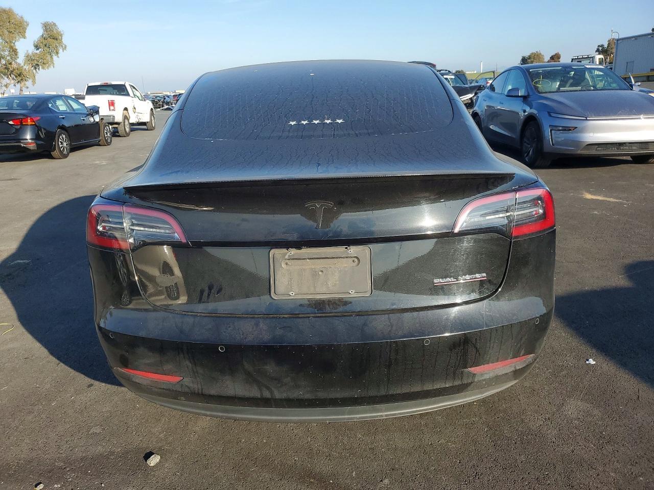 2020 Tesla Model 3 - Фото 6