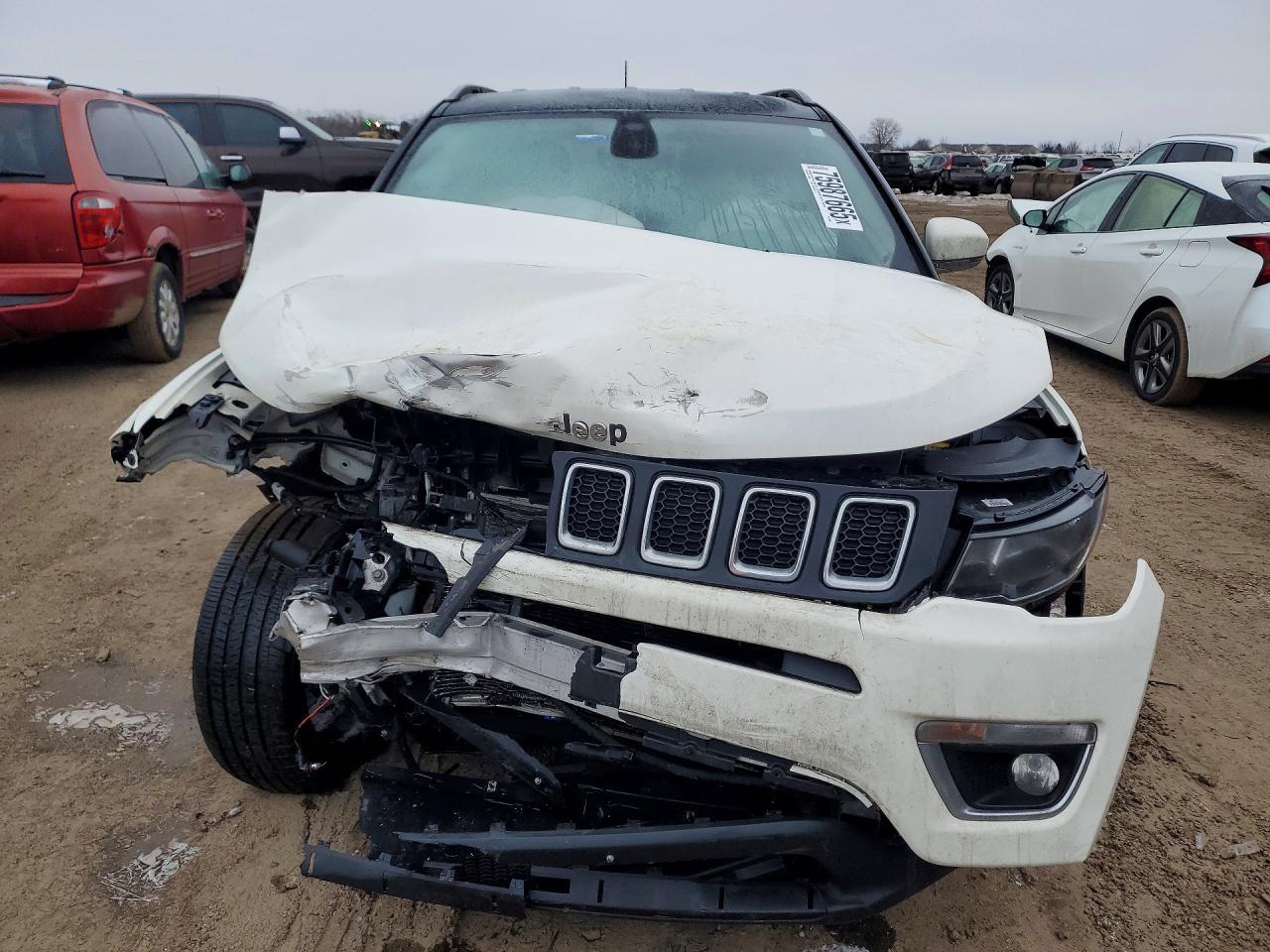 2018 Jeep Compass Limited - Image 5