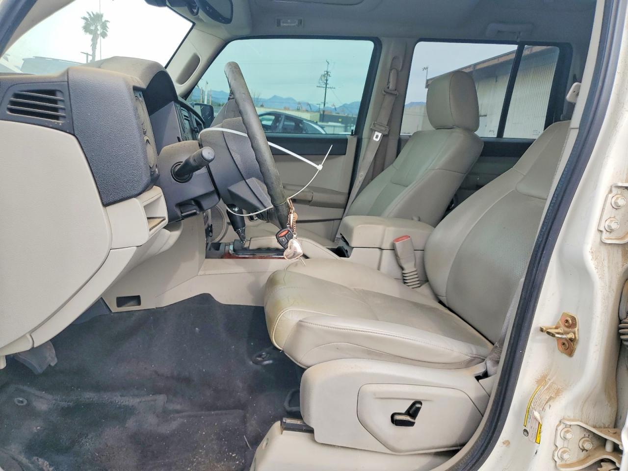 2014 Jeep Commander Limited - Image 7