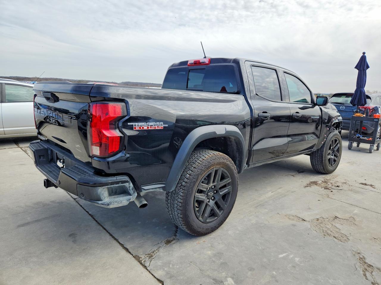 2024 Chevrolet Colorado Trail Boss - Image 3