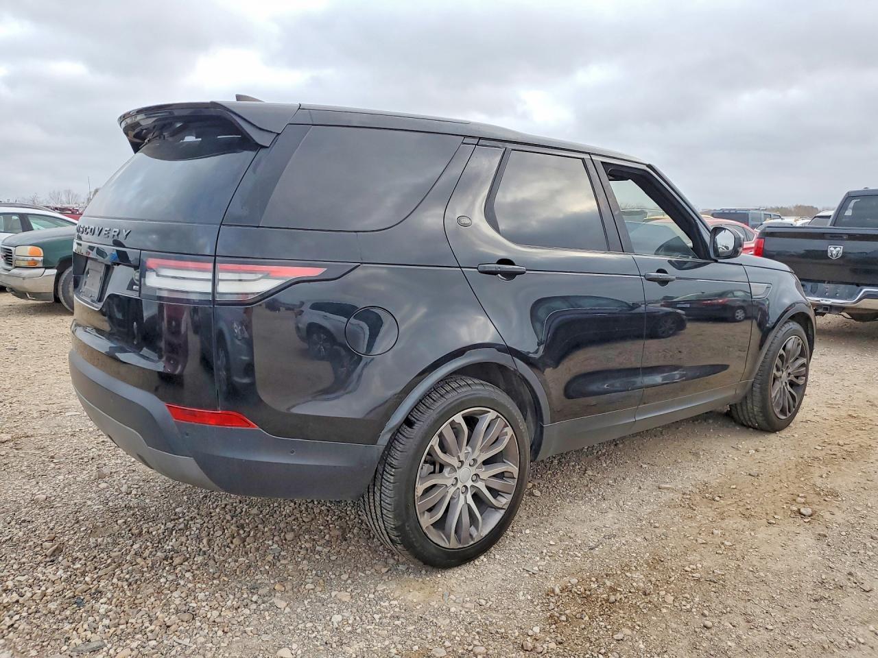 2019 Land Rover Discovery Se - Image 3