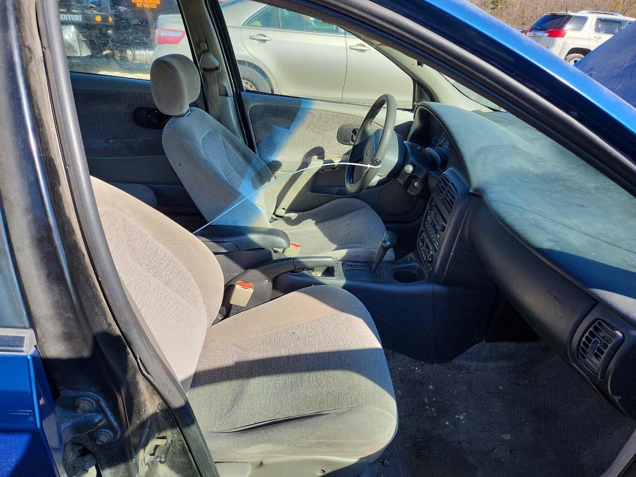 2002 Saturn Sl2 - Image 7