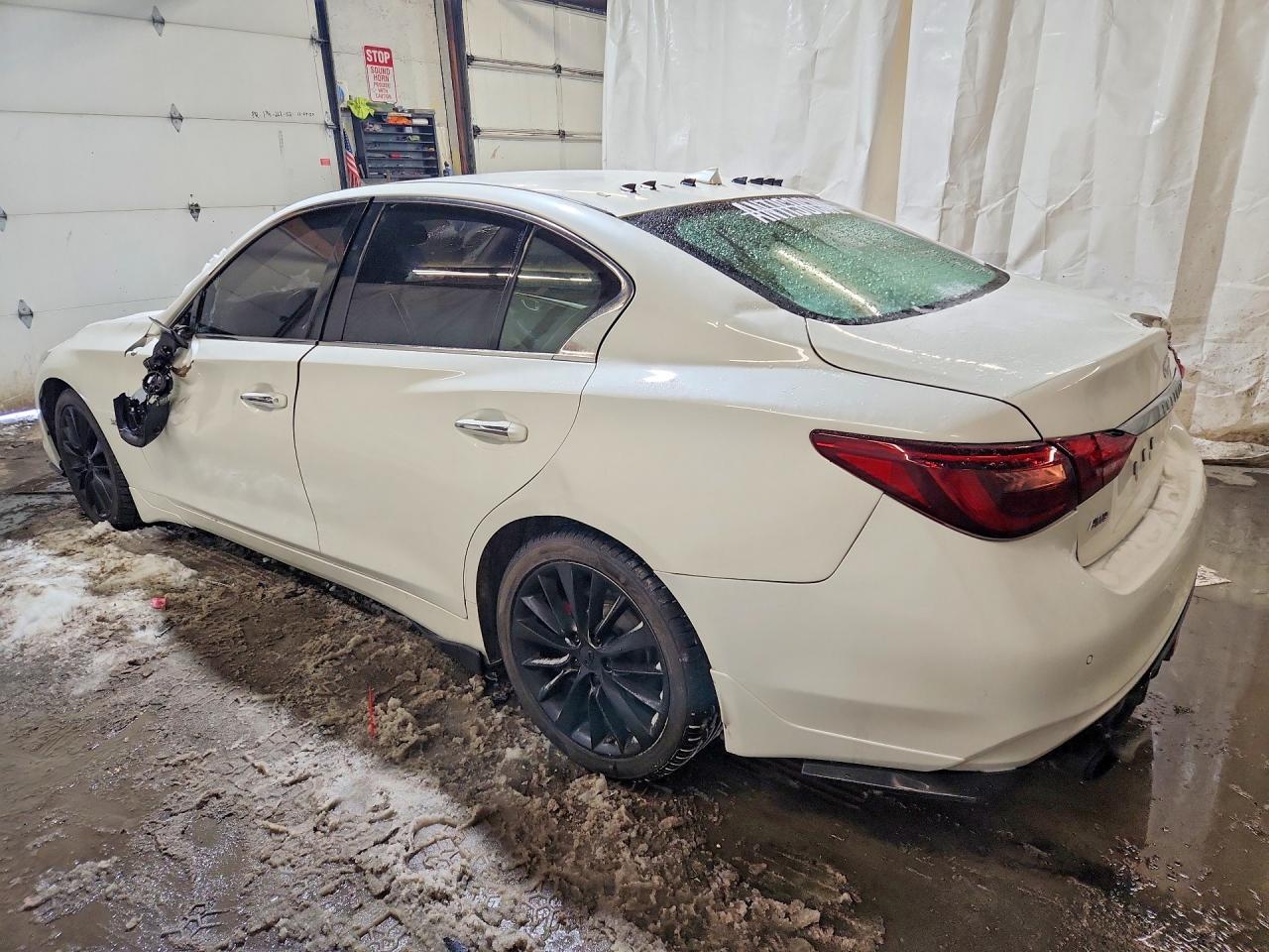 2019 Infinity Q50 3.0T Luxe - Фото 2
