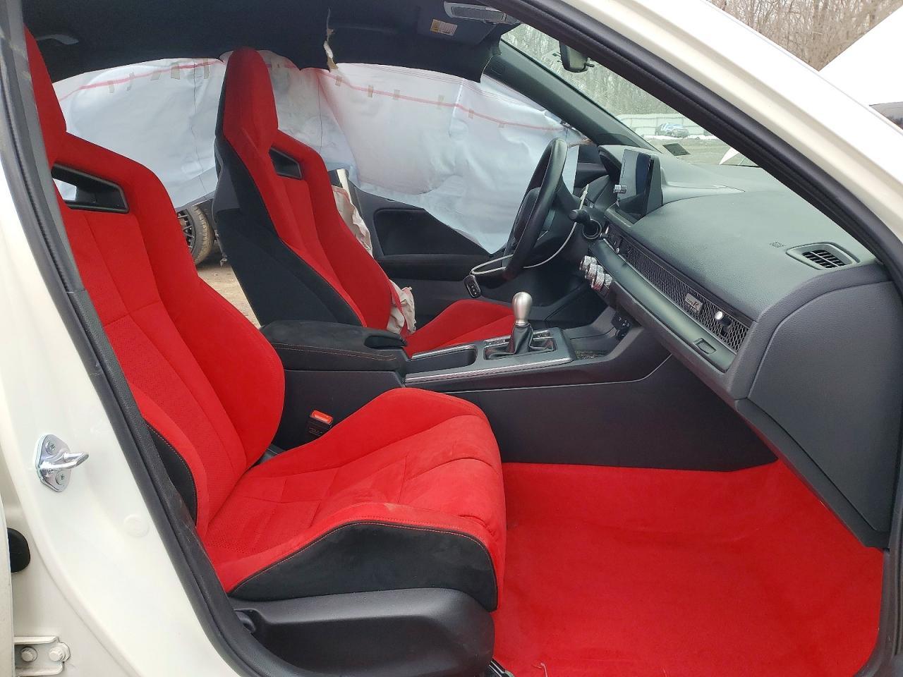 2025 Honda Civic Type-R - Image 7