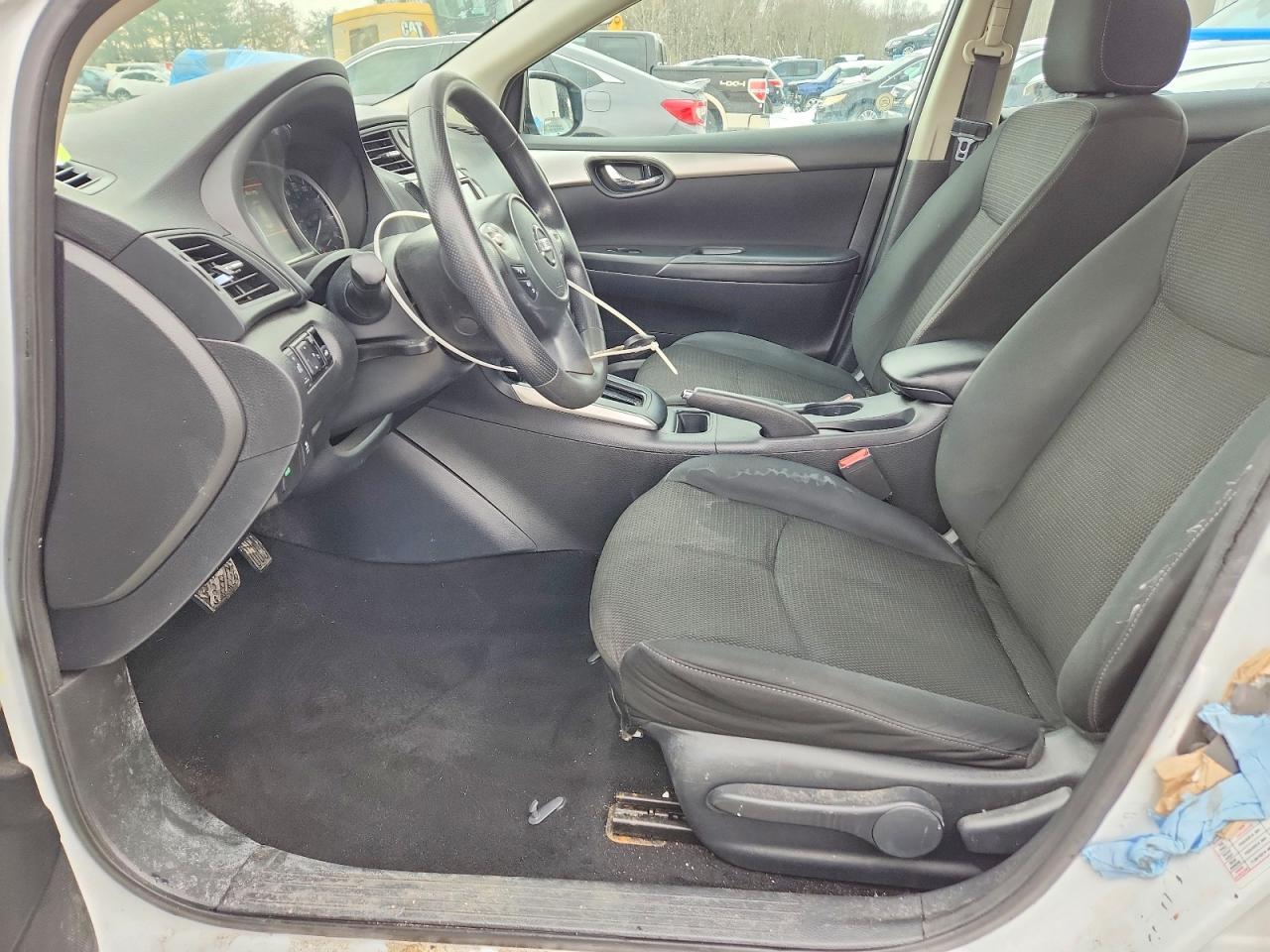2019 Nissan Sentra S - Фото 7