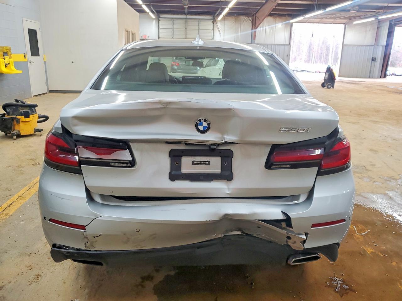 2021 BMW 530 I - Фото 6