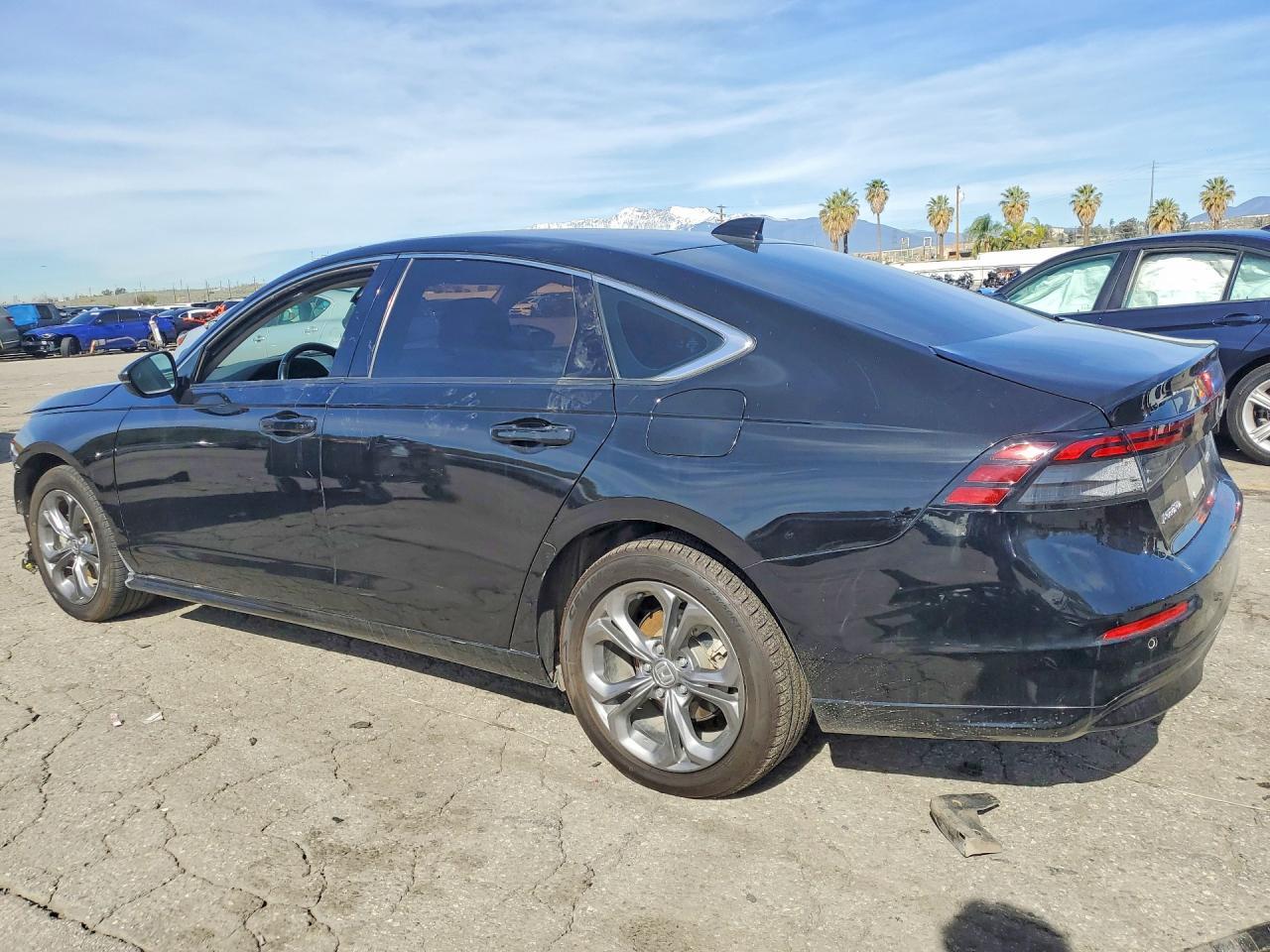 2023 Honda Accord Hybrid Exl - Image 2