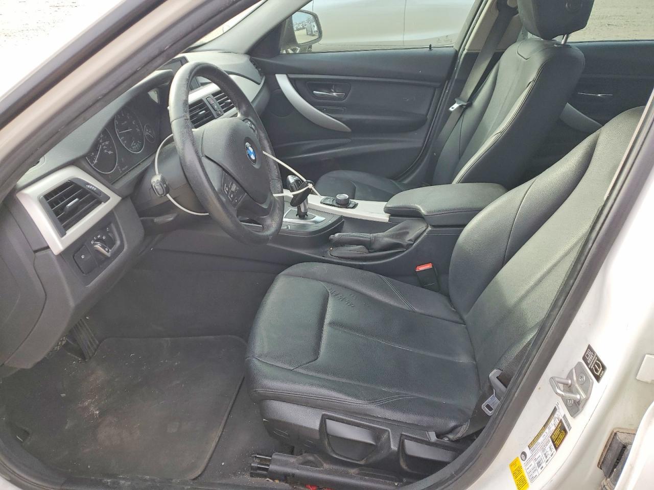 2015 BMW 320 I - Image 7