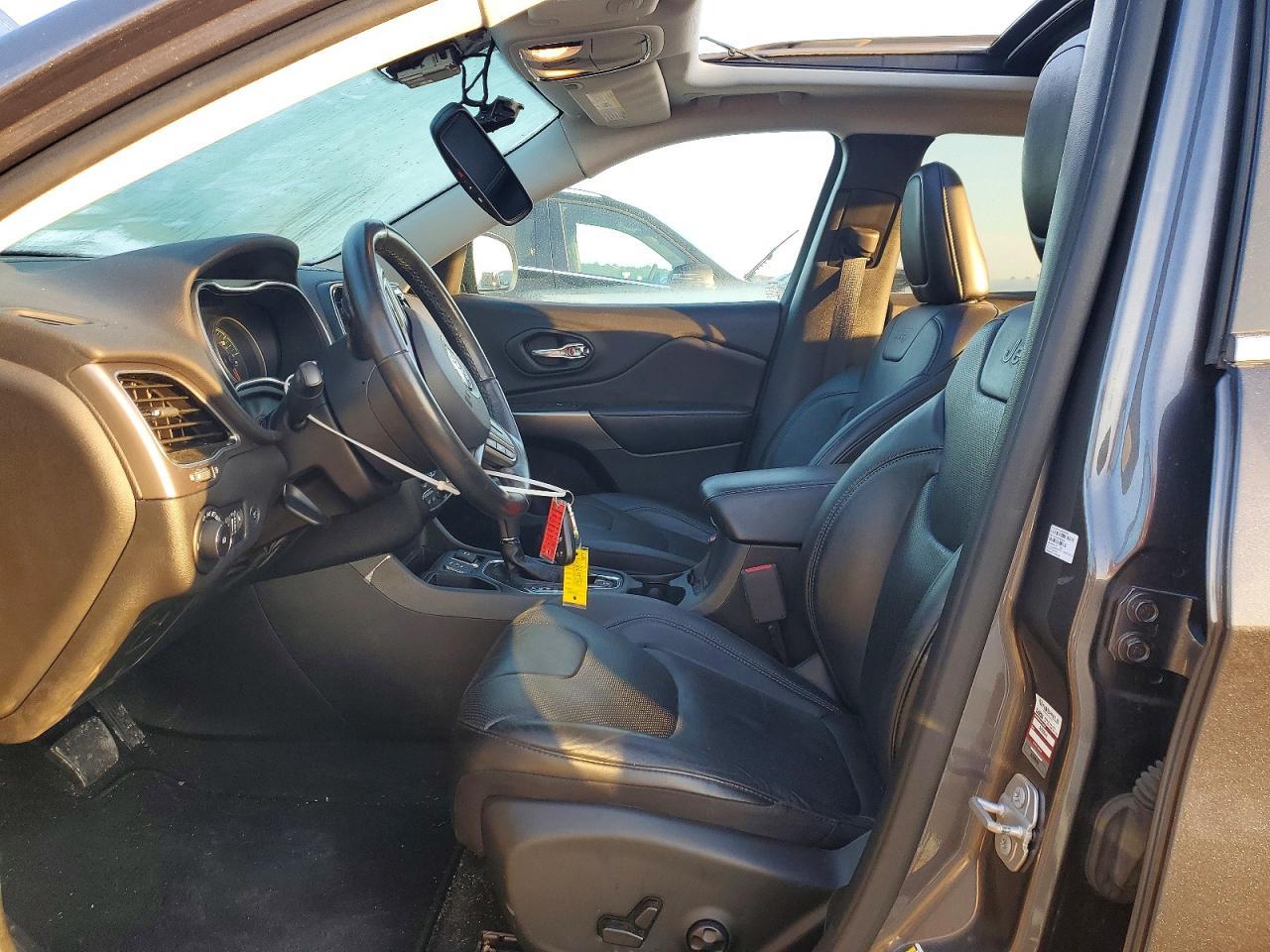 2020 Jeep Cherokee Limited - Image 7