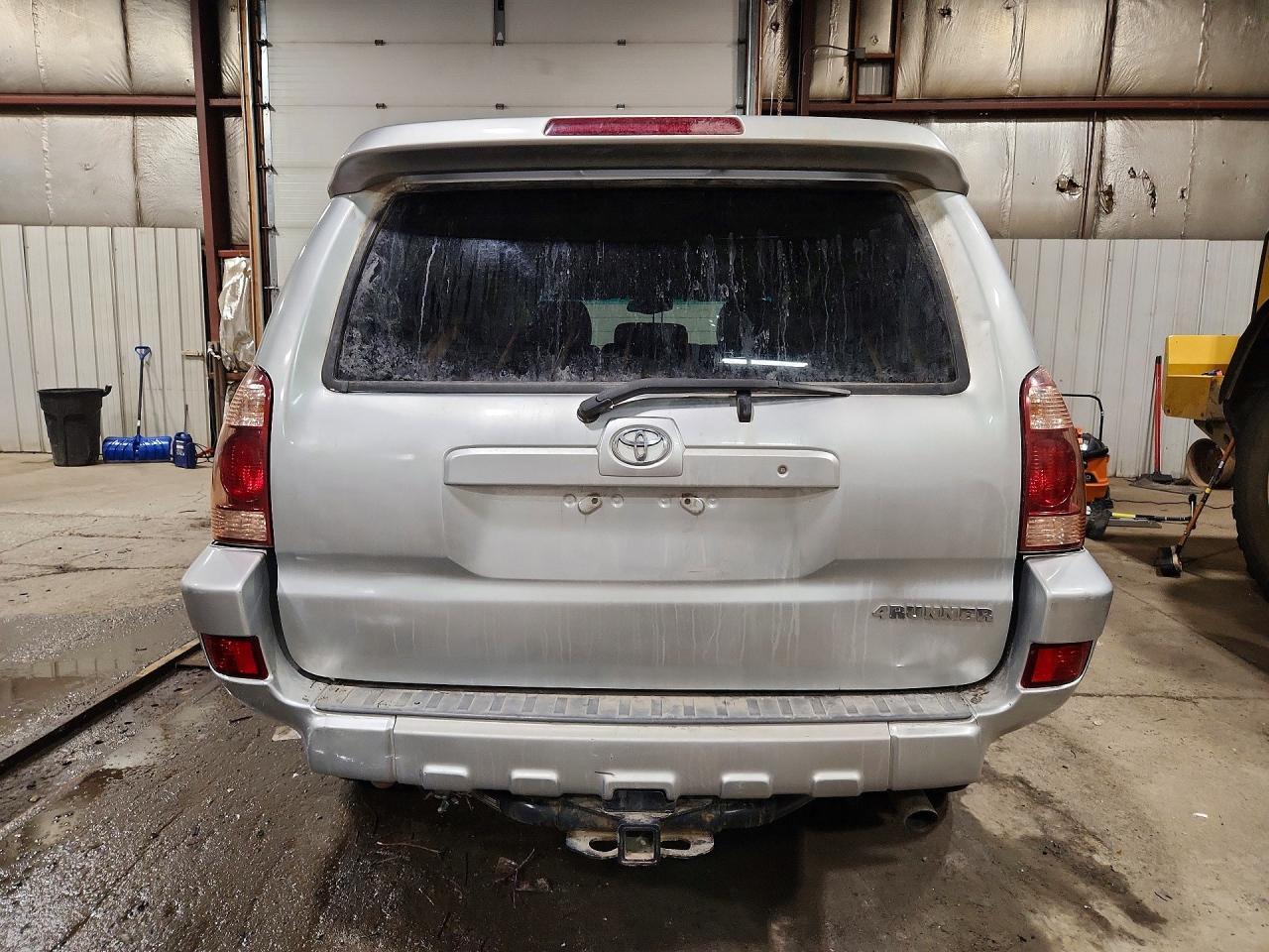 2004 Toyota 4Runner Limited - Image 6
