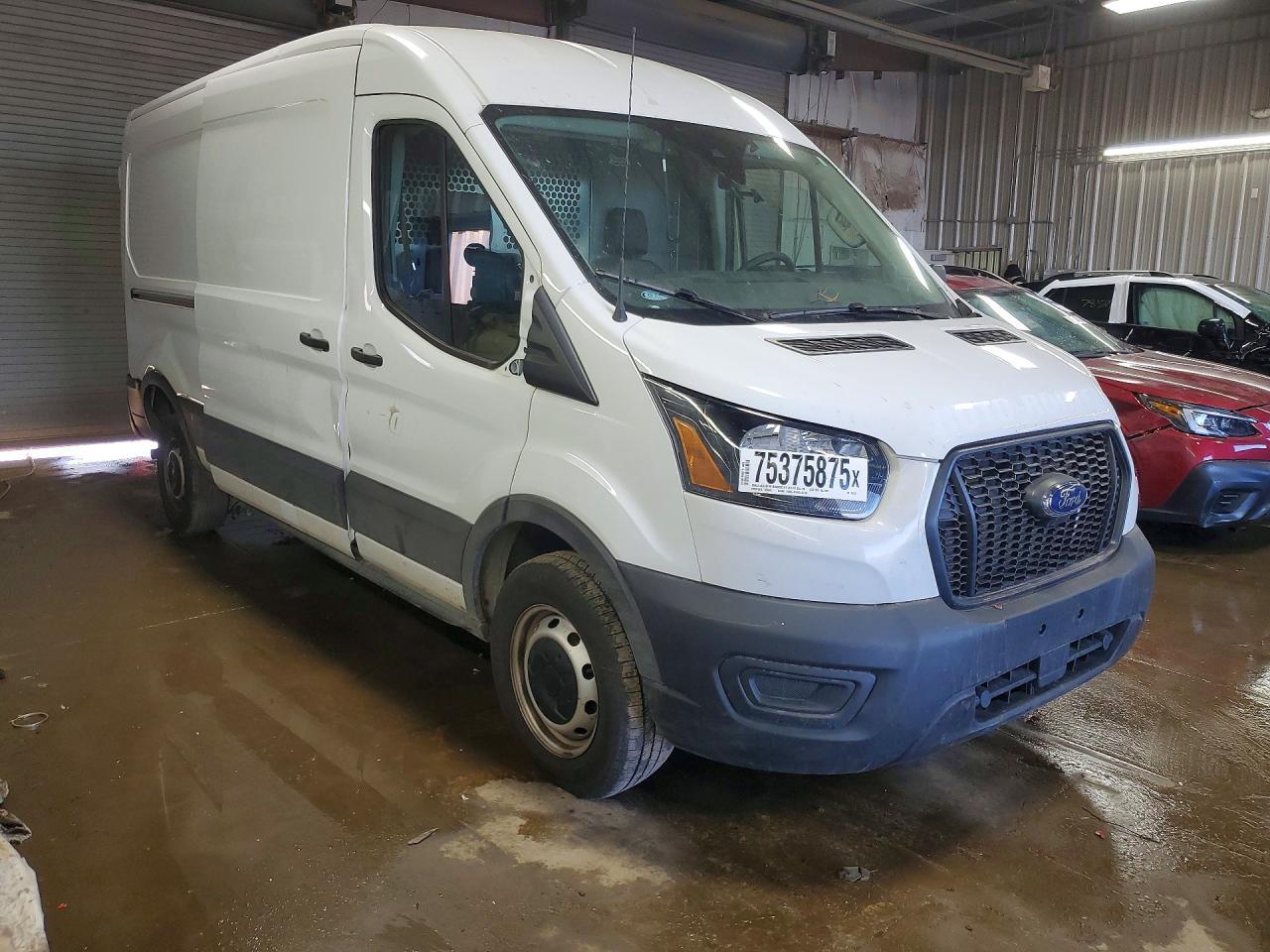 2022 Ford Transit 250 Delivery Van - Фото 4