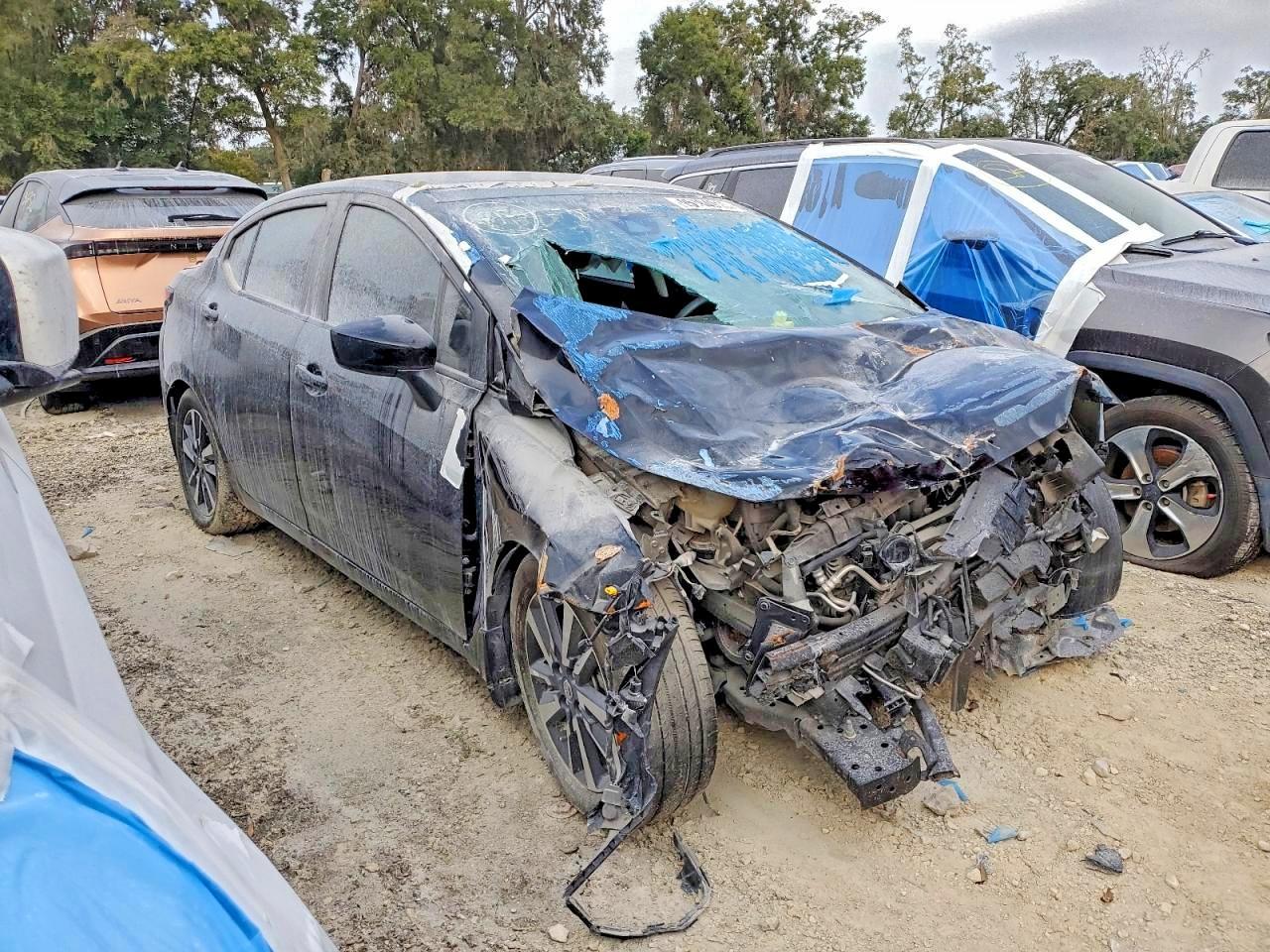 2022 Nissan Versa Sv - Image 4
