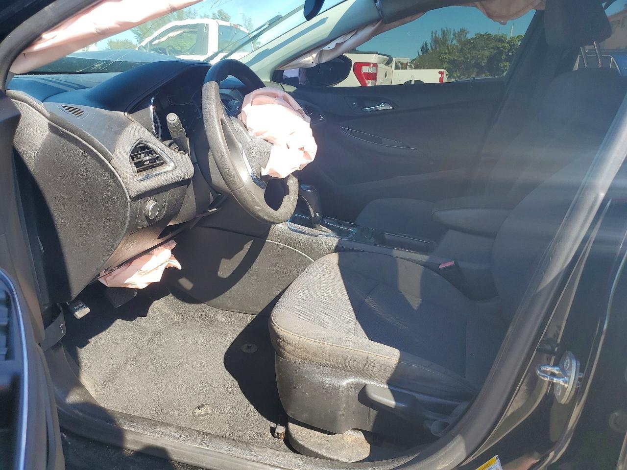 2019 Chevrolet Cruze Ls - Фото 7