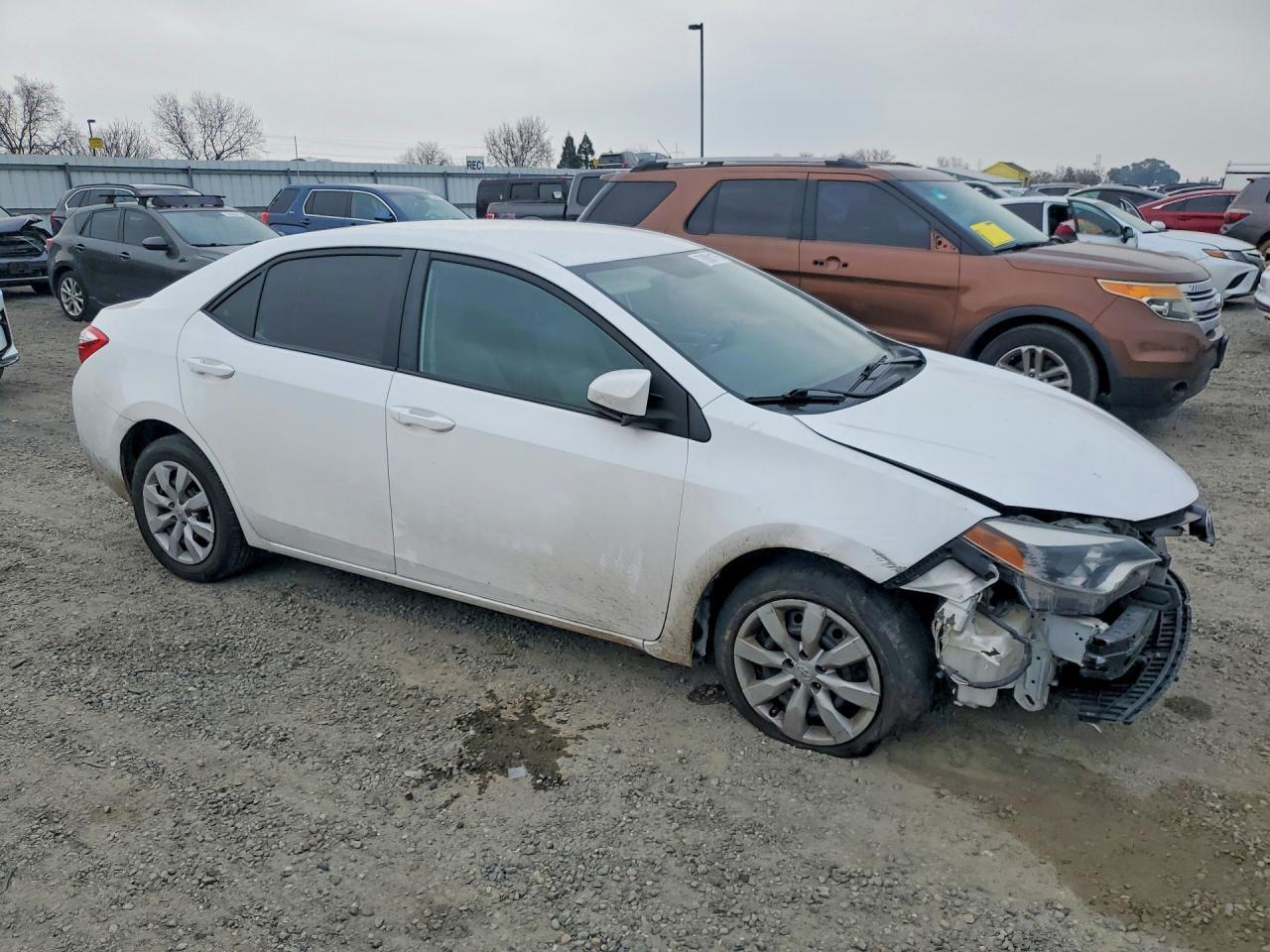 2014 Toyota Corolla Le - Фото 4