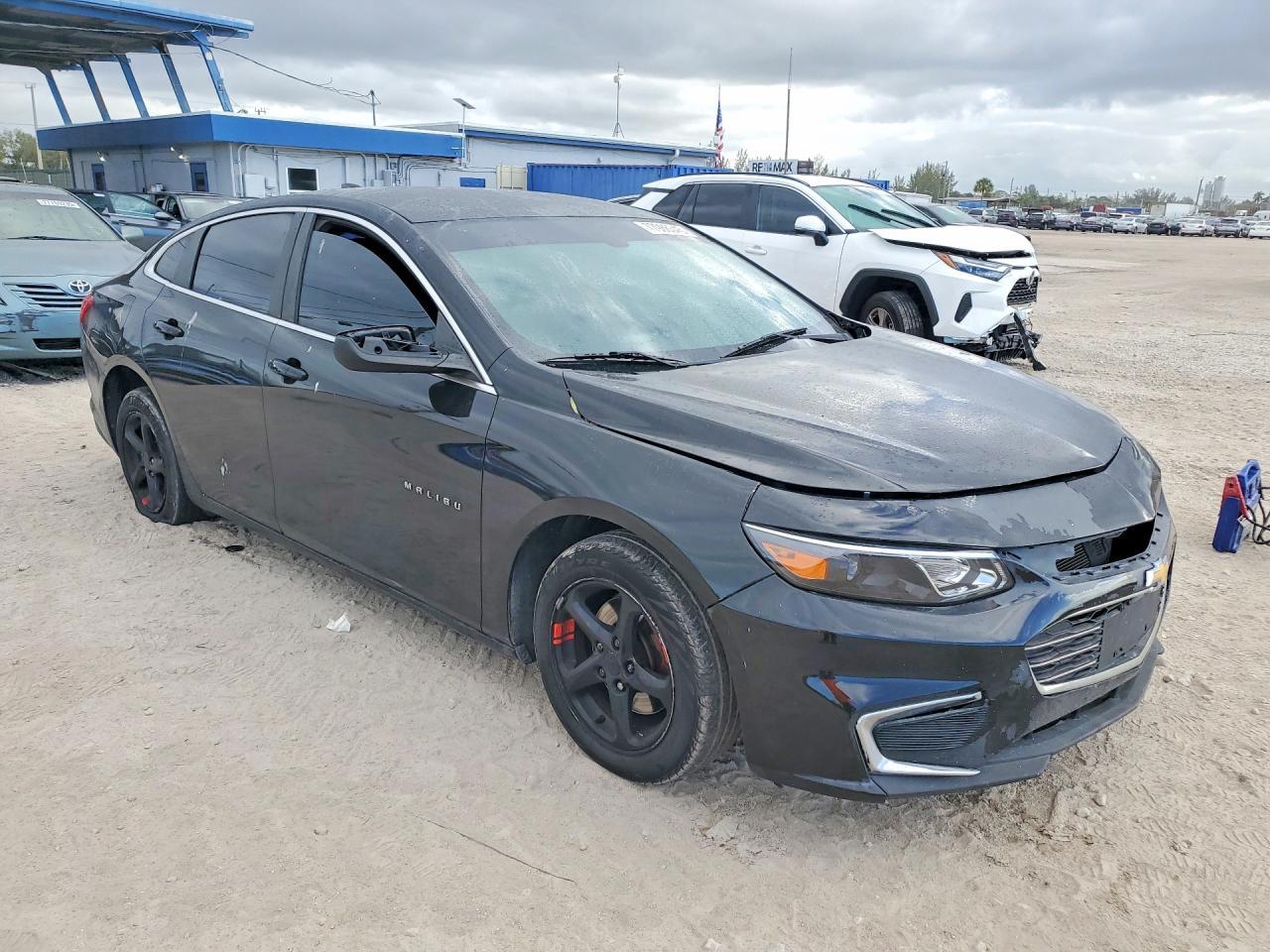 2017 Chevrolet Malibu Ls - Фото 4