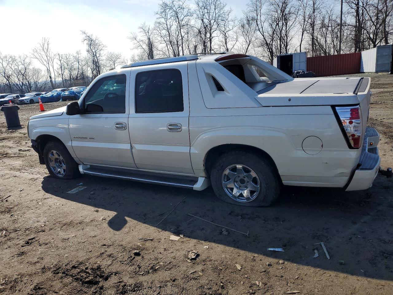 2003 Cadillac Escalade Ext - Image 2