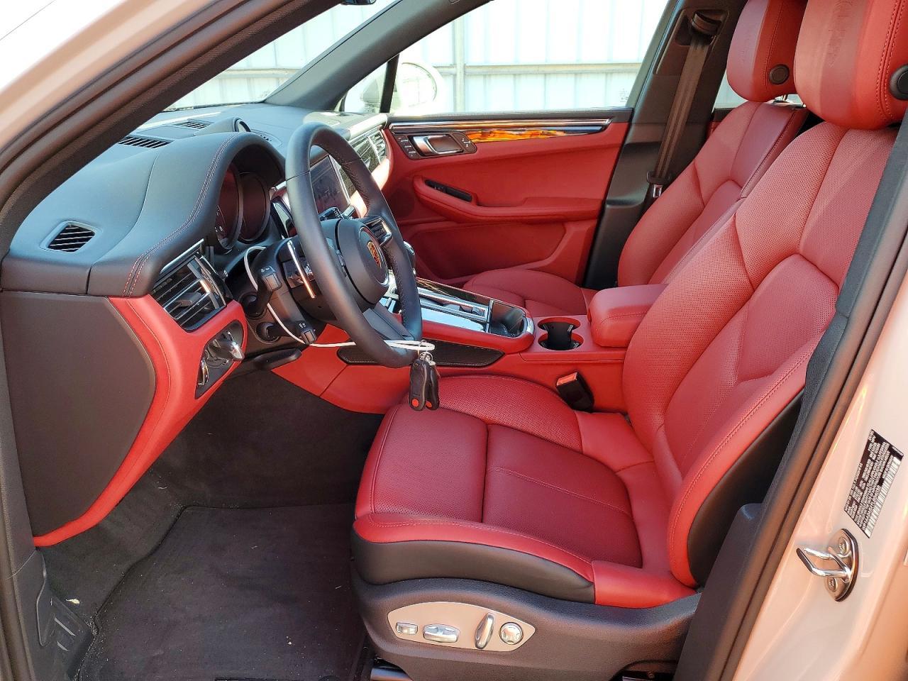 2026 Porsche Macan Base - Фото 7