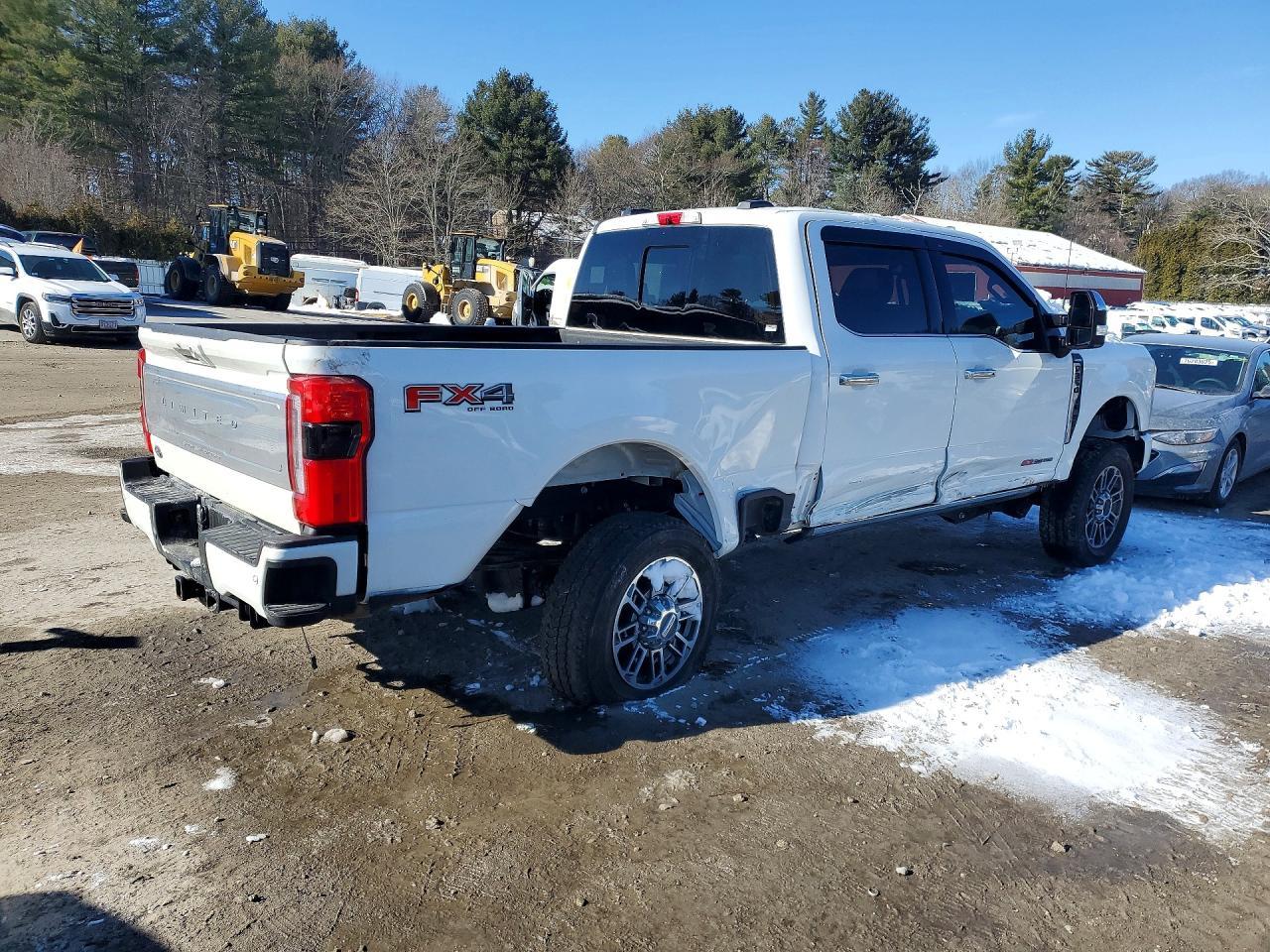 2024 Ford F350 Super Duty - Image 3