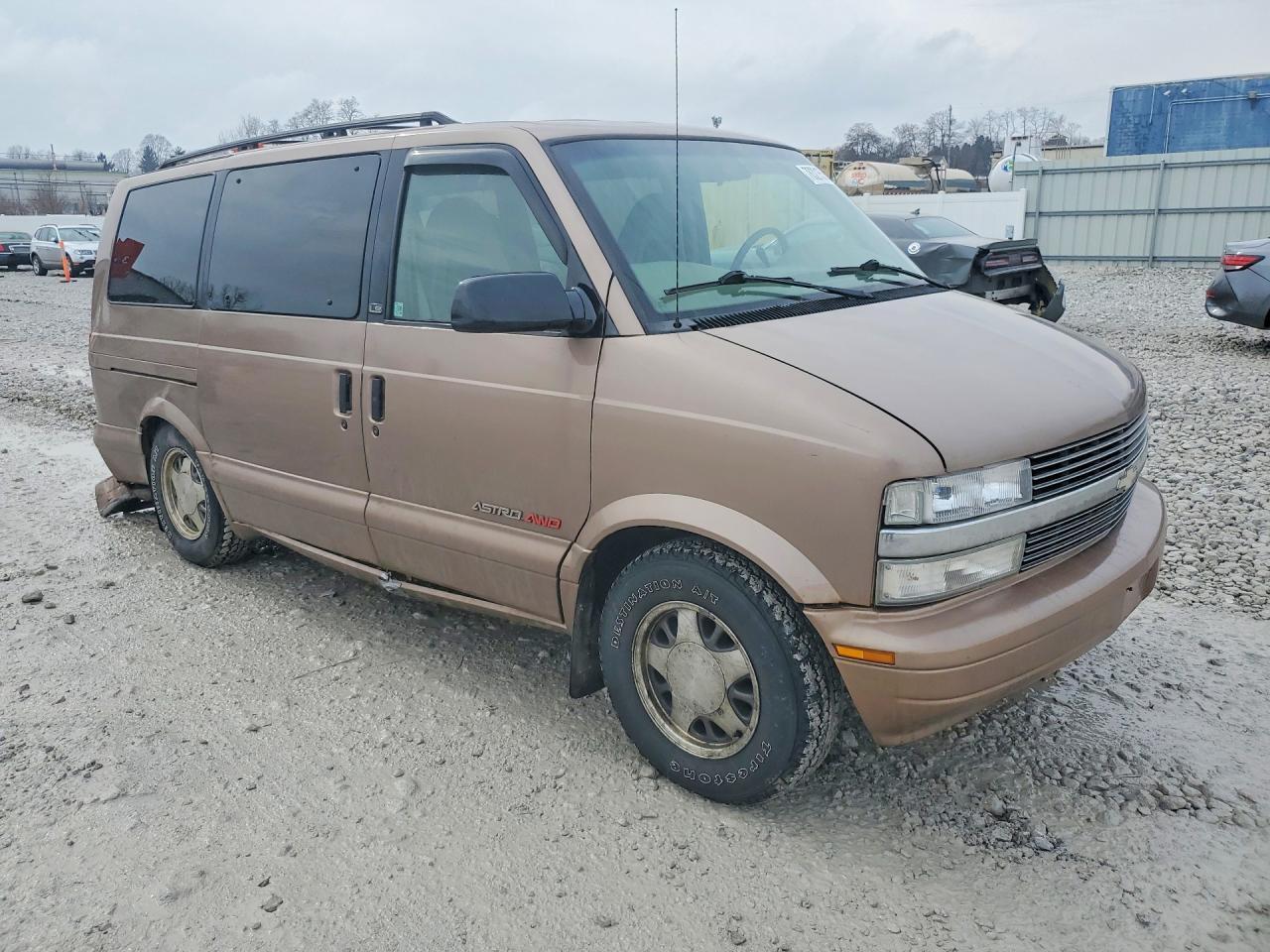 1999 Chev Astro - Фото 4