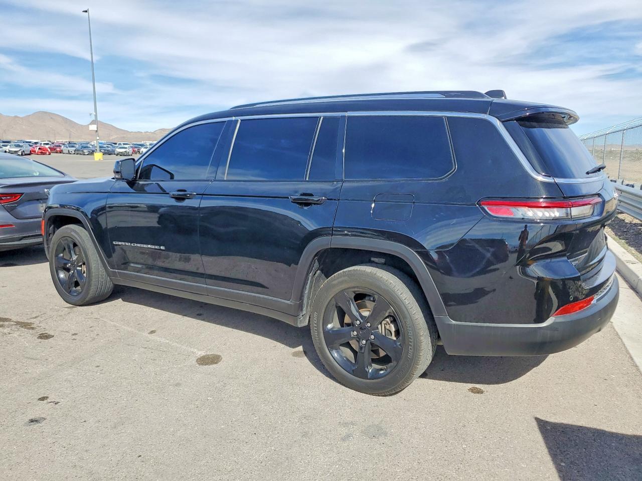 2021 Jeep Grand Cherokee L Limited - Image 2