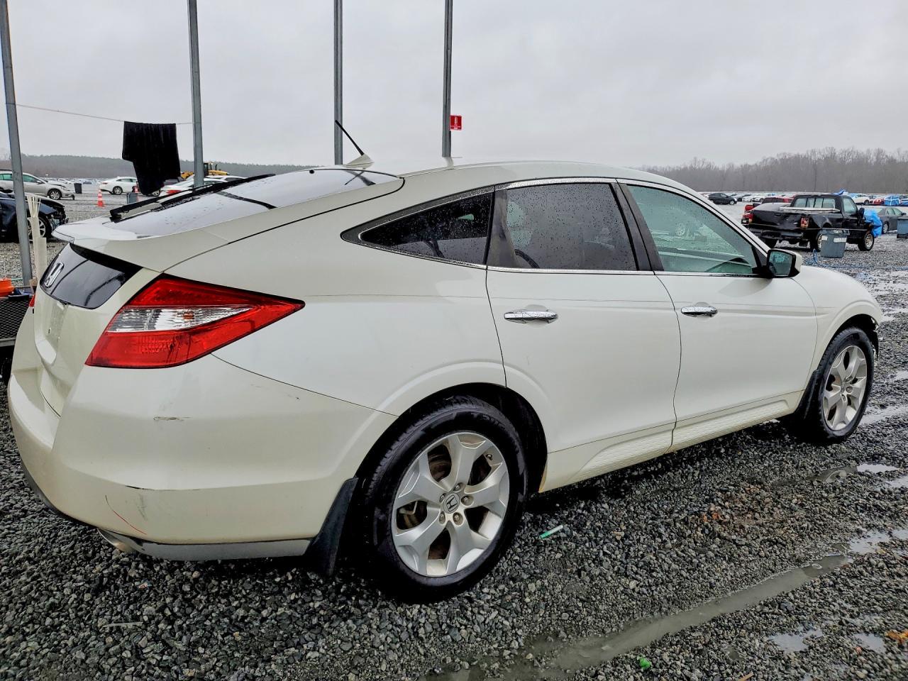 2011 Honda Accord - Image 3