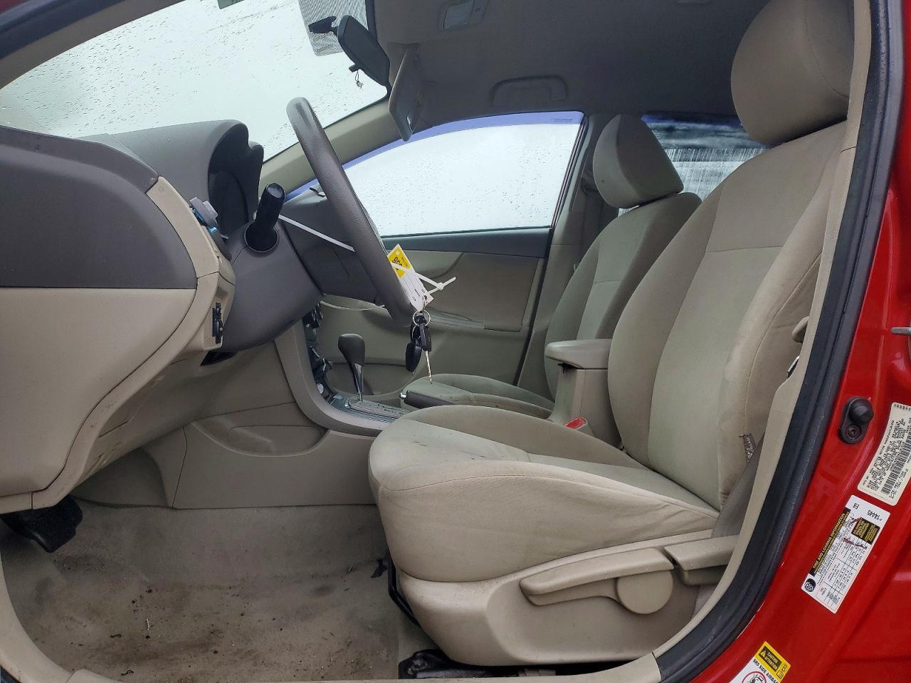 2010 Toyota Corolla Le - Фото 7