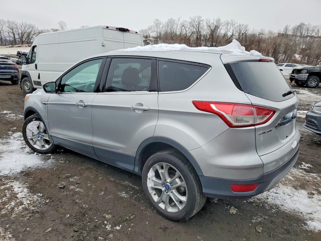 2013 Ford Escape Sel - Фото 2