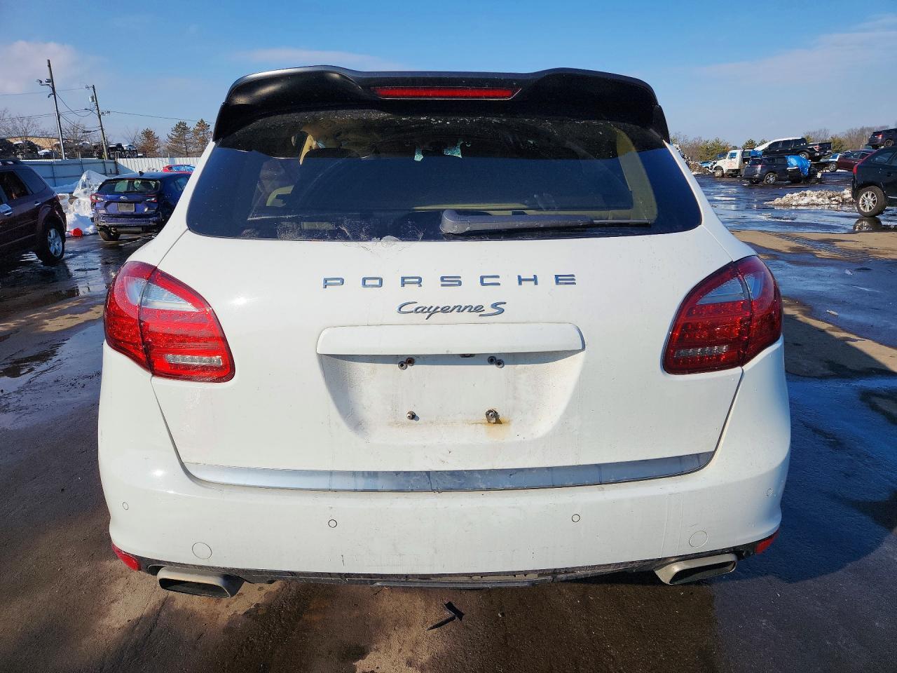 2014 Porsche Cayenne S Hybrid - Image 6