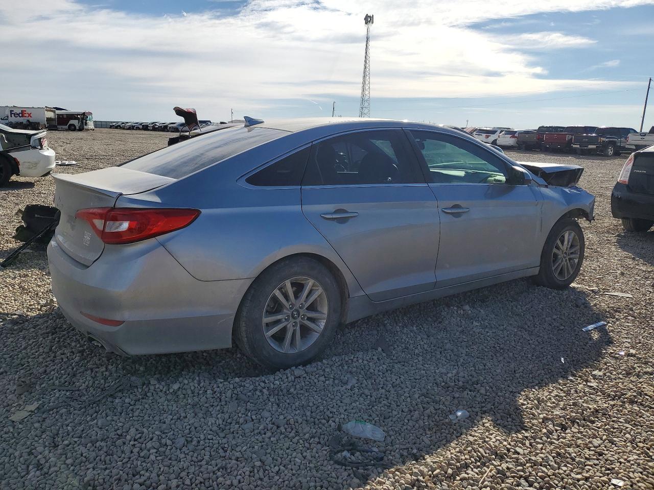 2017 Hyundai Sonata Se - Image 3