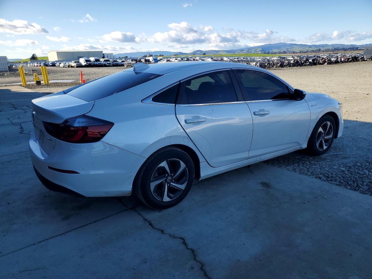 2022 Honda Insight Ex - Фото 3