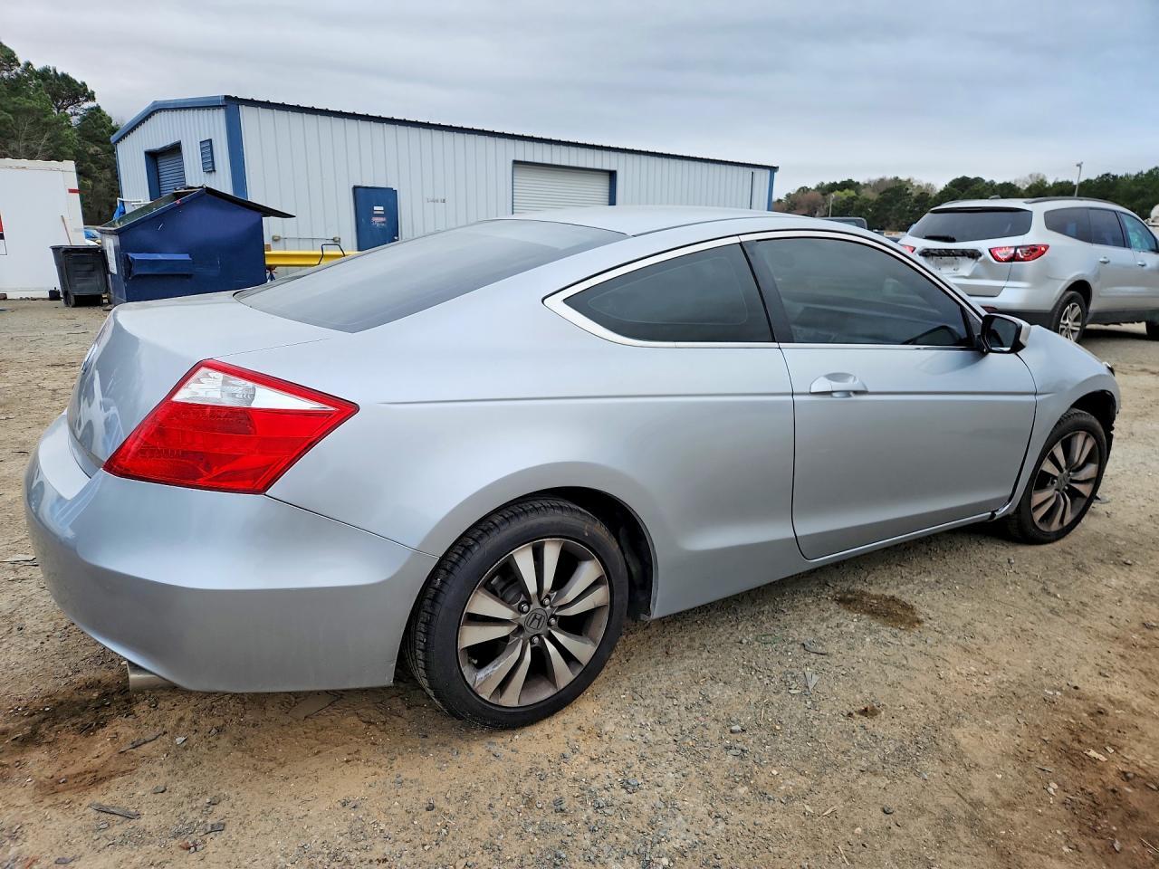 2010 Honda Accord Lx - Фото 3