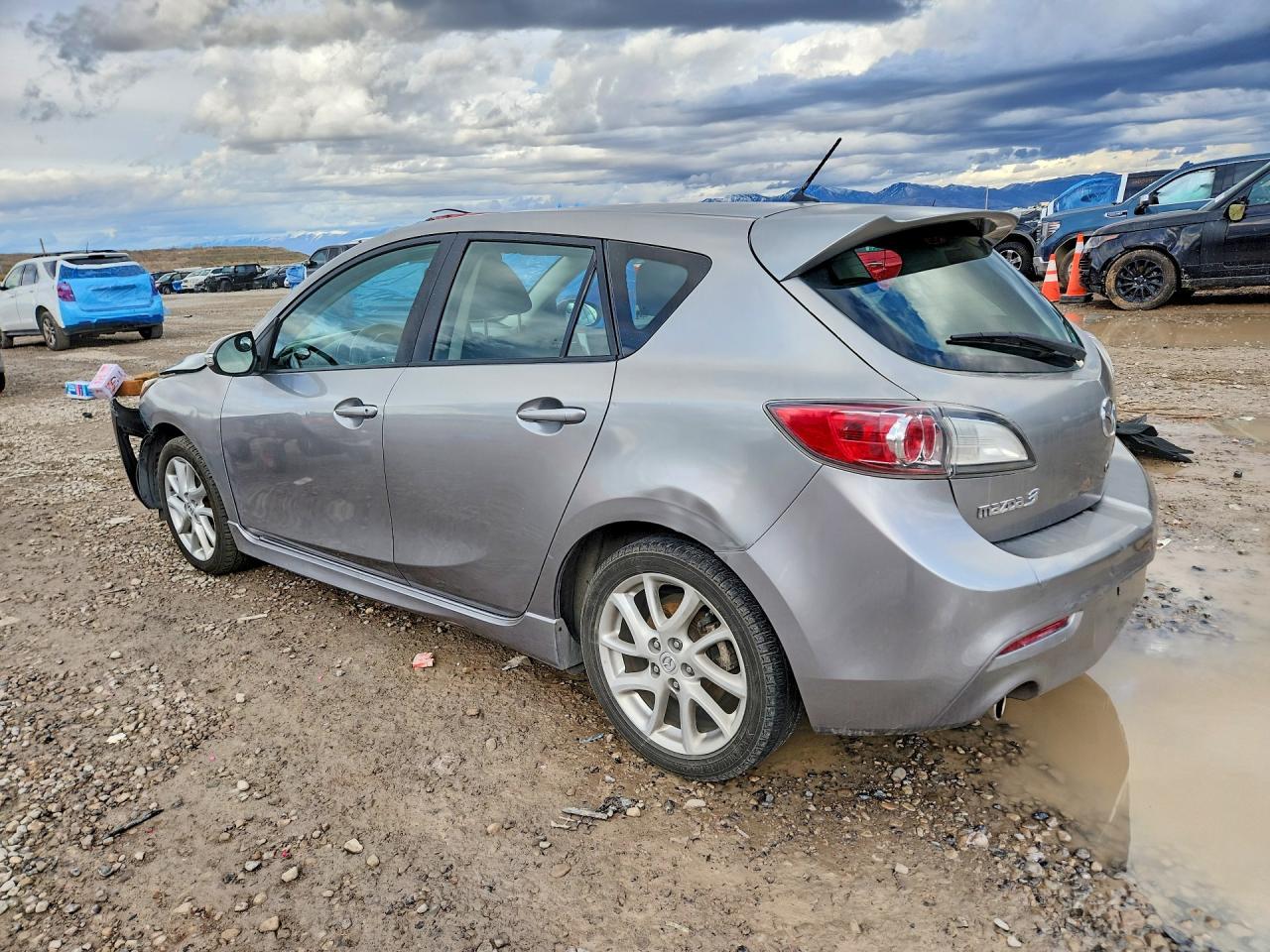 2010 Mazda 3 S - Image 2