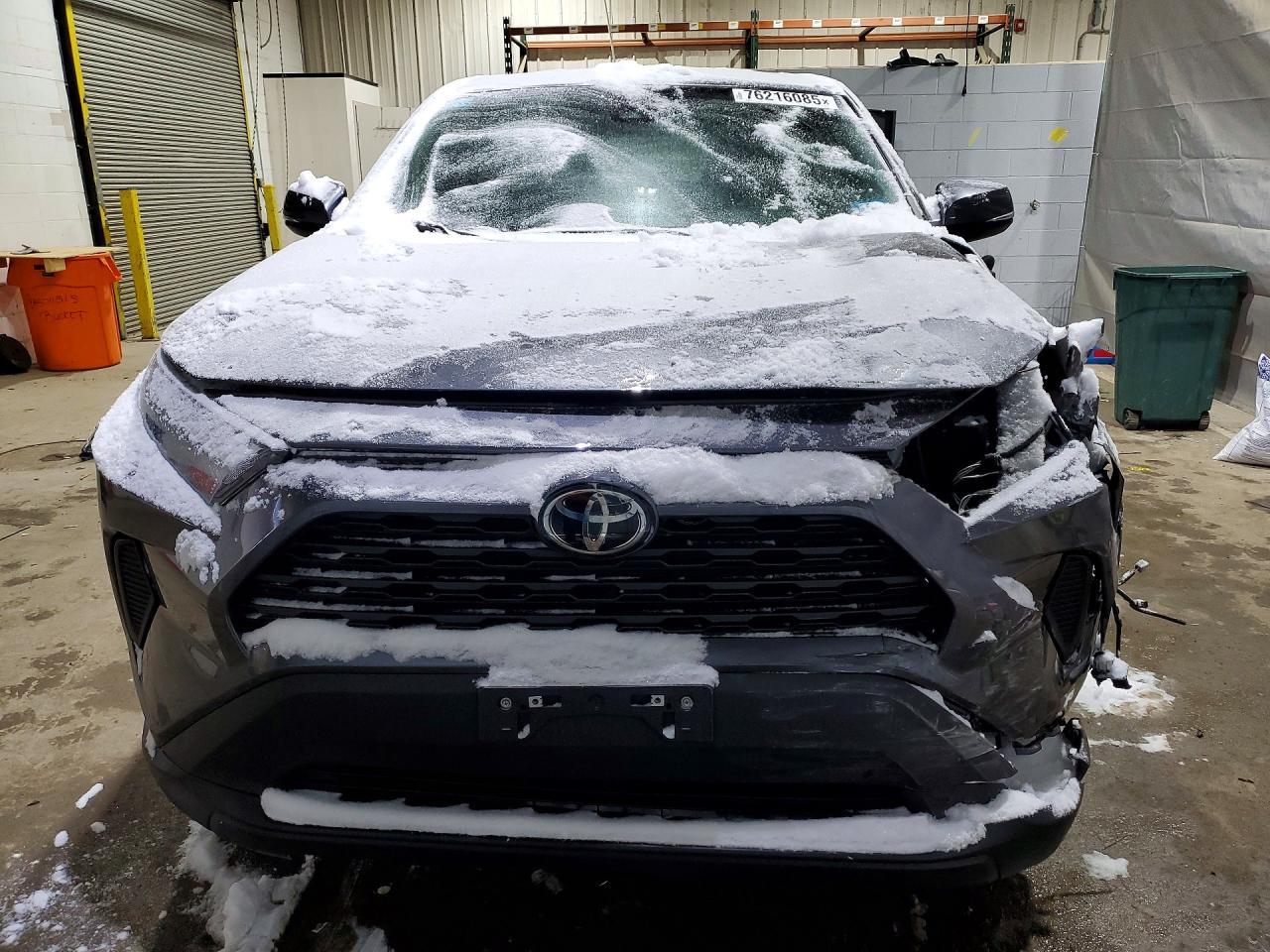 2024 Toyota Rav4 Le - Image 5