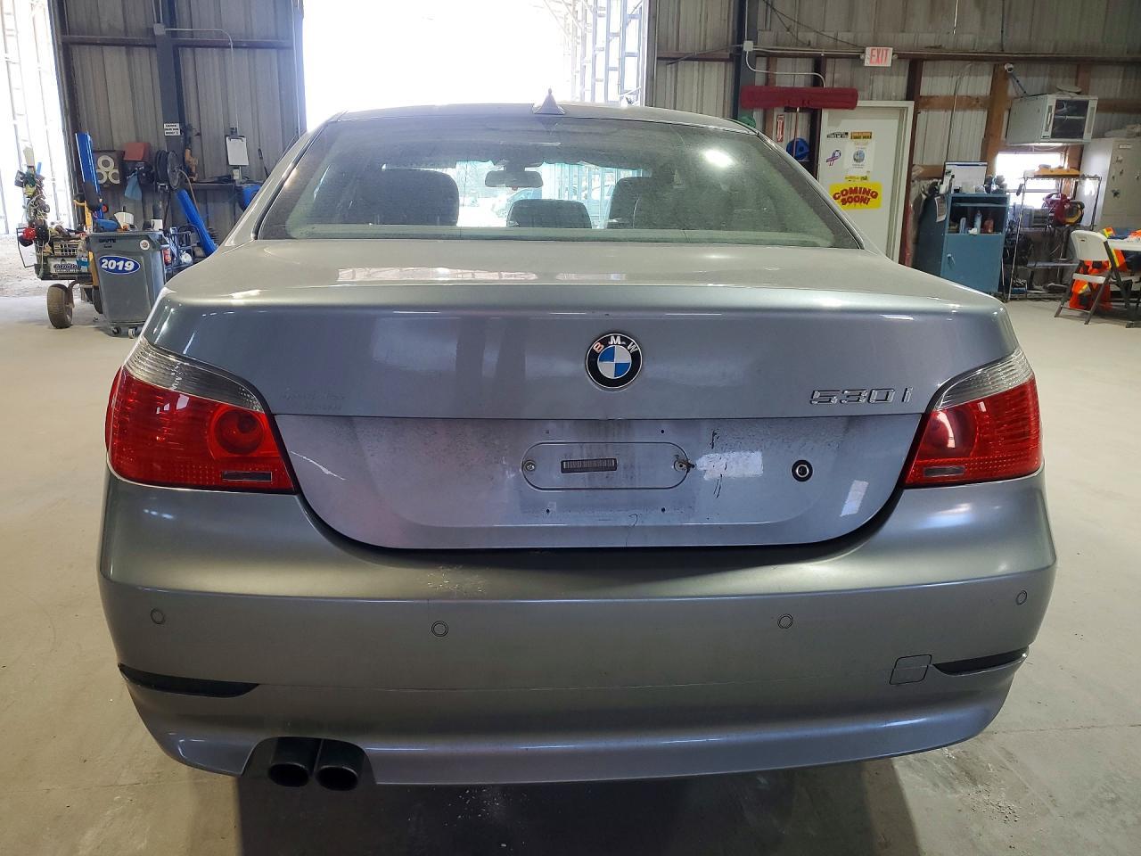 2004 BMW 530 I - Image 6