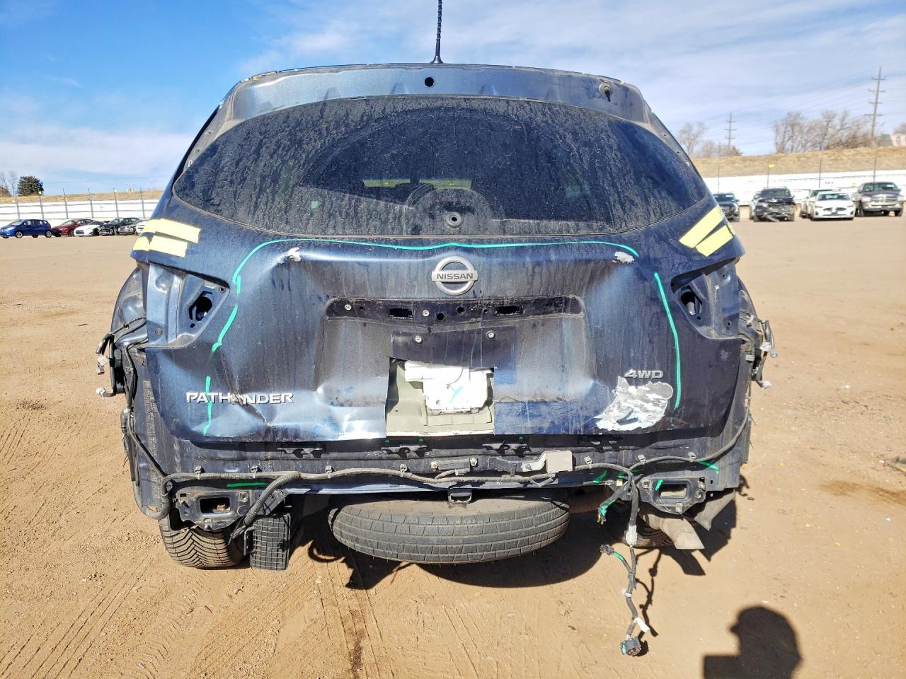 2014 Nissan Pathfinder S - Image 6