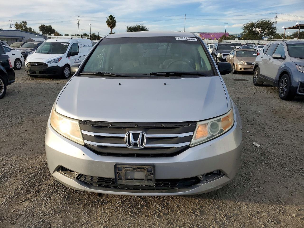 2011 Honda Odyssey - Фото 5