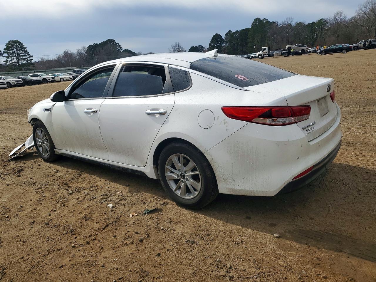 2018 Kia Optima Lx - Фото 2
