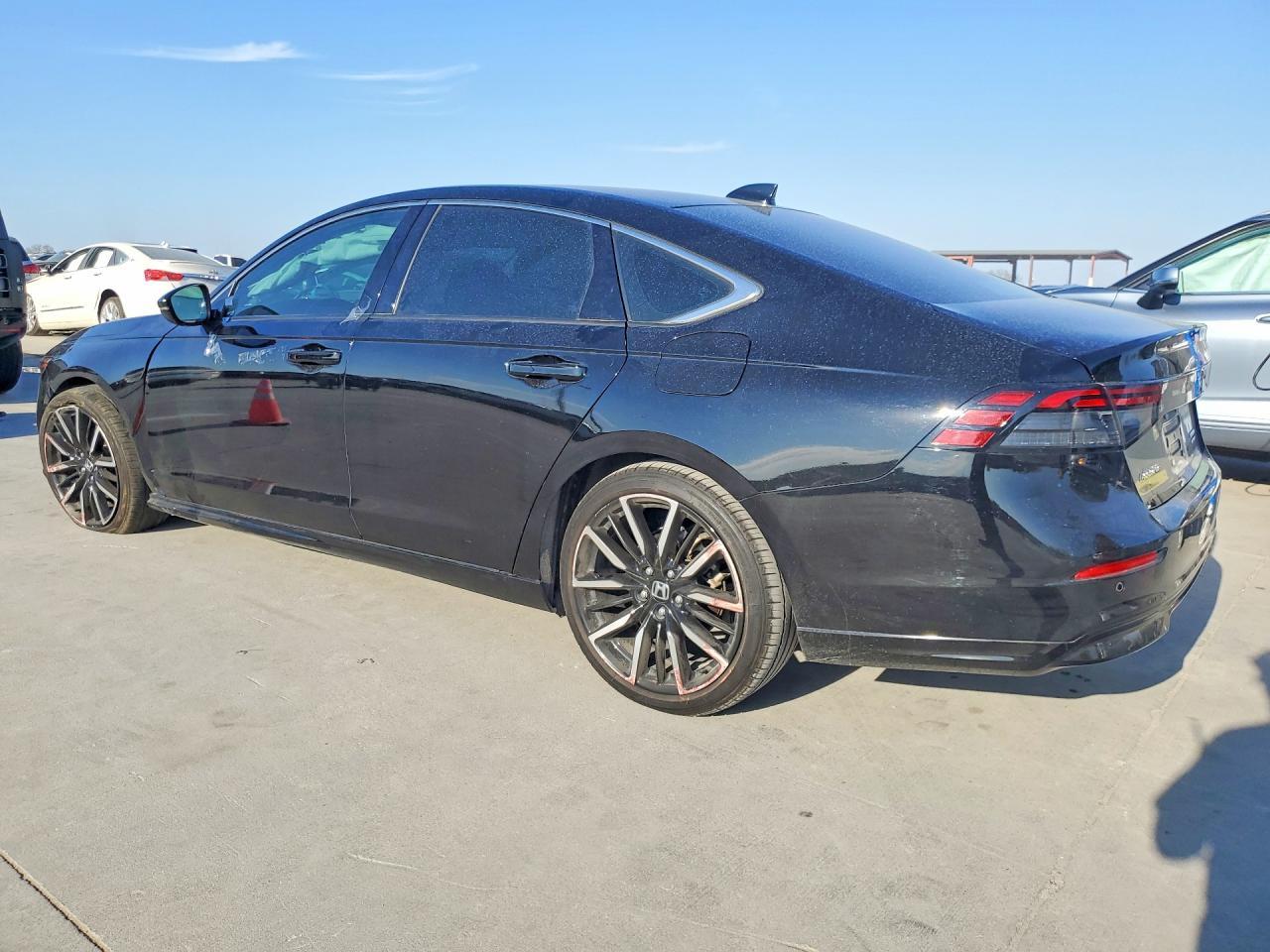 2024 Honda Accord Touring Hybrid - Фото 2