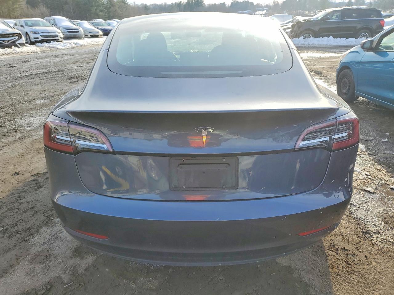 2023 Tesla Model 3 - Image 6