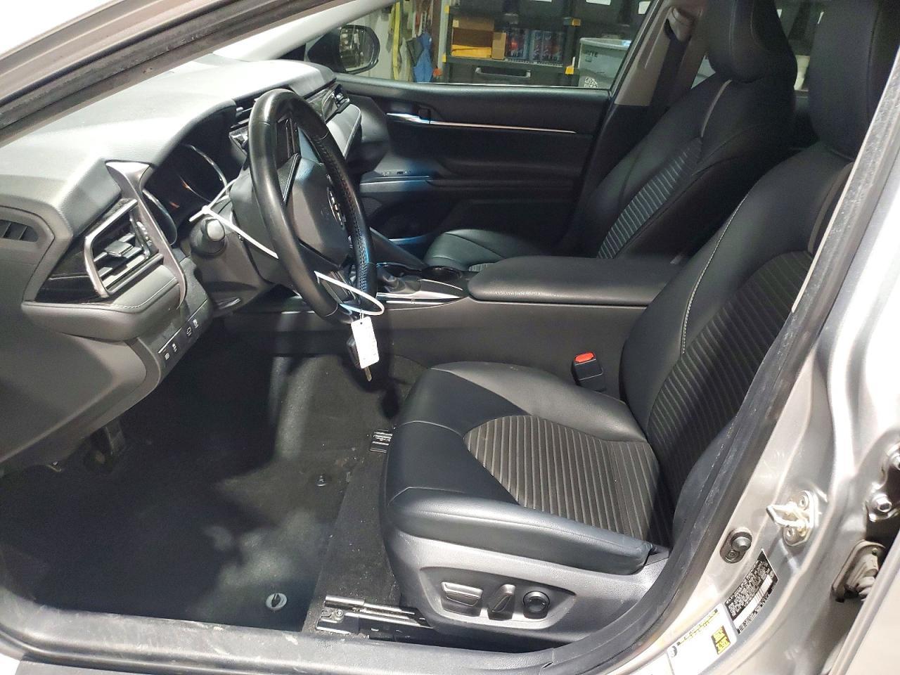 2019 Toyota Camry L - Image 7