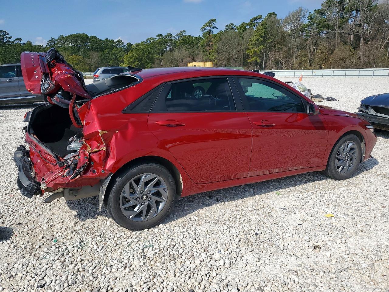 2024 Hyundai Elantra Sel - Фото 3